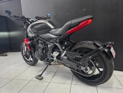 2023 TRIUMPH TRIDENT 660 Red