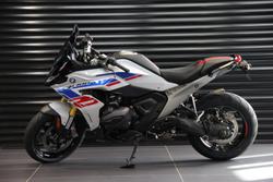 2025 BMW R 1300 RS Performance R 1300 White