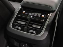 2024 Volvo V60 Cross Country Ultra B5 Bright