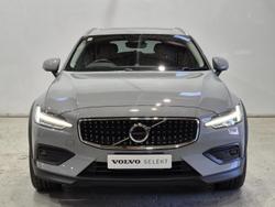 2024 Volvo V60 Cross Country Ultra B5 Bright