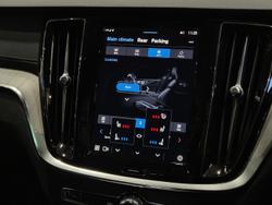 2024 Volvo V60 Cross Country Ultra B5 Bright