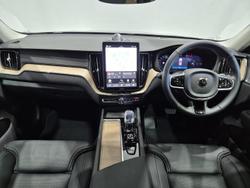 2025 Volvo XC60 Ultra T8 Plug-In Hybrid Dark MY26 AWD Onyx Black