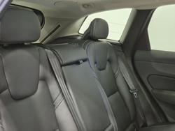 2025 Volvo XC60 Ultra T8 Plug-In Hybrid Dark