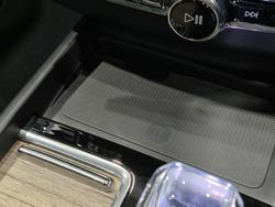 2025 Volvo XC60 Ultra T8 Plug-In Hybrid Dark MY26 AWD Onyx Black