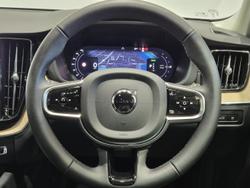 2025 Volvo XC60 Ultra T8 Plug-In Hybrid Dark