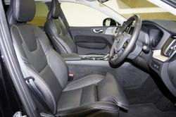 2025 Volvo XC60 Ultra T8 Plug-In Hybrid Dark MY26 AWD Onyx Black