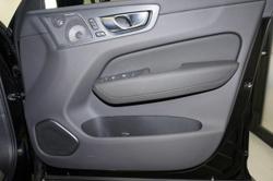 2025 Volvo XC60 Ultra T8 Plug-In Hybrid Dark MY26 AWD Onyx Black