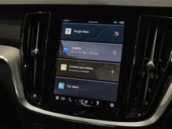 2024 Volvo V60 Cross Country Ultimate B5 Bright