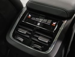 2024 Volvo V60 Cross Country Ultimate B5 Bright