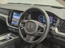 2024 Volvo V60 Cross Country Ultimate B5 Bright