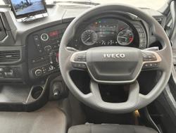 2023 Iveco S-Way AT460