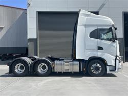 2024 Iveco S-Way AS700