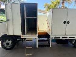 2013 Isuzu Npr 400 NPR 400