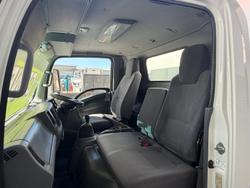 2013 Isuzu Npr 400 NPR 400