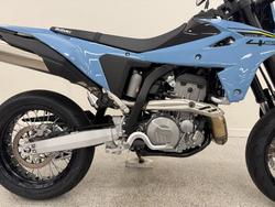 2025 Suzuki 2025 Suzuki 400CC DR-Z400SM Enduro grey