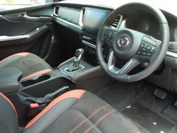 2025 Mazda BT-50 SP