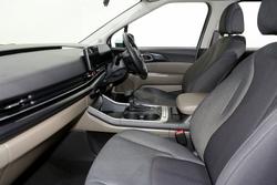 2024 Kia Carnival S