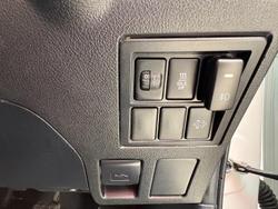 2020 Toyota Hilux SR