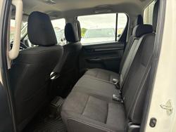 2020 Toyota Hilux SR