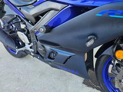 2023 Yamaha YZF-R3 Blue