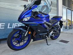 2023 Yamaha YZF-R3 Blue