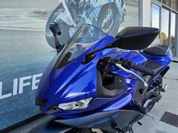 2023 Yamaha YZF-R3 Blue