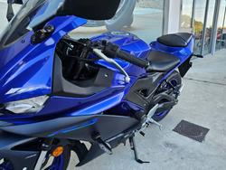 2023 Yamaha YZF-R3 Blue