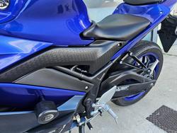 2023 Yamaha YZF-R3 Blue