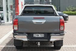 2018 Toyota Hilux SR5