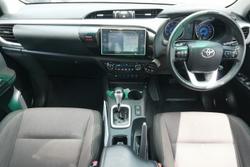 2018 Toyota Hilux SR5