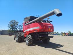 2015 Massey Ferguson 9565 Red