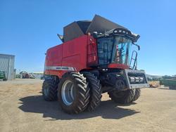 2015 Massey Ferguson 9565 Red