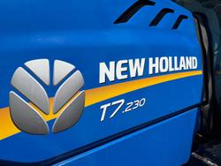 2020 New Holland T7.230