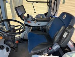 2020 New Holland T7.230