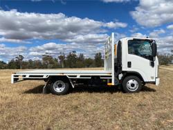 2012 Isuzu Nnr NNR 200
