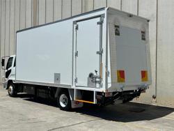 2019 Mitsubishi Fighter 1224