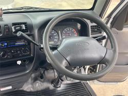 2005 Ford Econovan JH MY03 Cool White