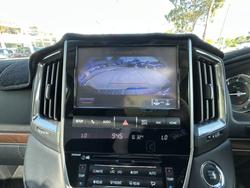 2017 TOYOTA LANDCRUISER SAHARA