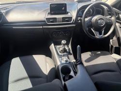 2014 Mazda 3 Maxx