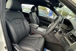 2025 KGM Rexton ELX