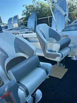 2025 QUINTREX 500 Fishabout Pro