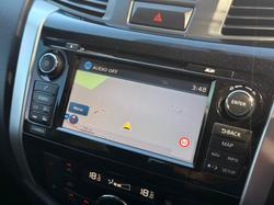 2018 Nissan Navara ST-X