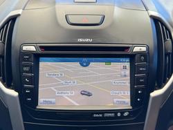 2015 Isuzu MU-X LS-T