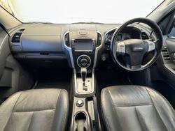 2015 Isuzu MU-X LS-T