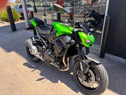 2026 Kawasaki 2026 Kawasaki 900CC Z900 SUPERNAKED (ZR900STFNN) SPORTS GREEN