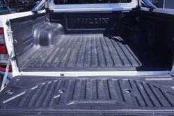 2022 Toyota Hilux SR5