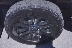 2022 Toyota Hilux SR5