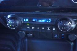 2022 Toyota Hilux SR5