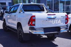 2022 Toyota Hilux SR5