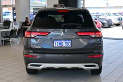 2025 Mitsubishi Outlander LS